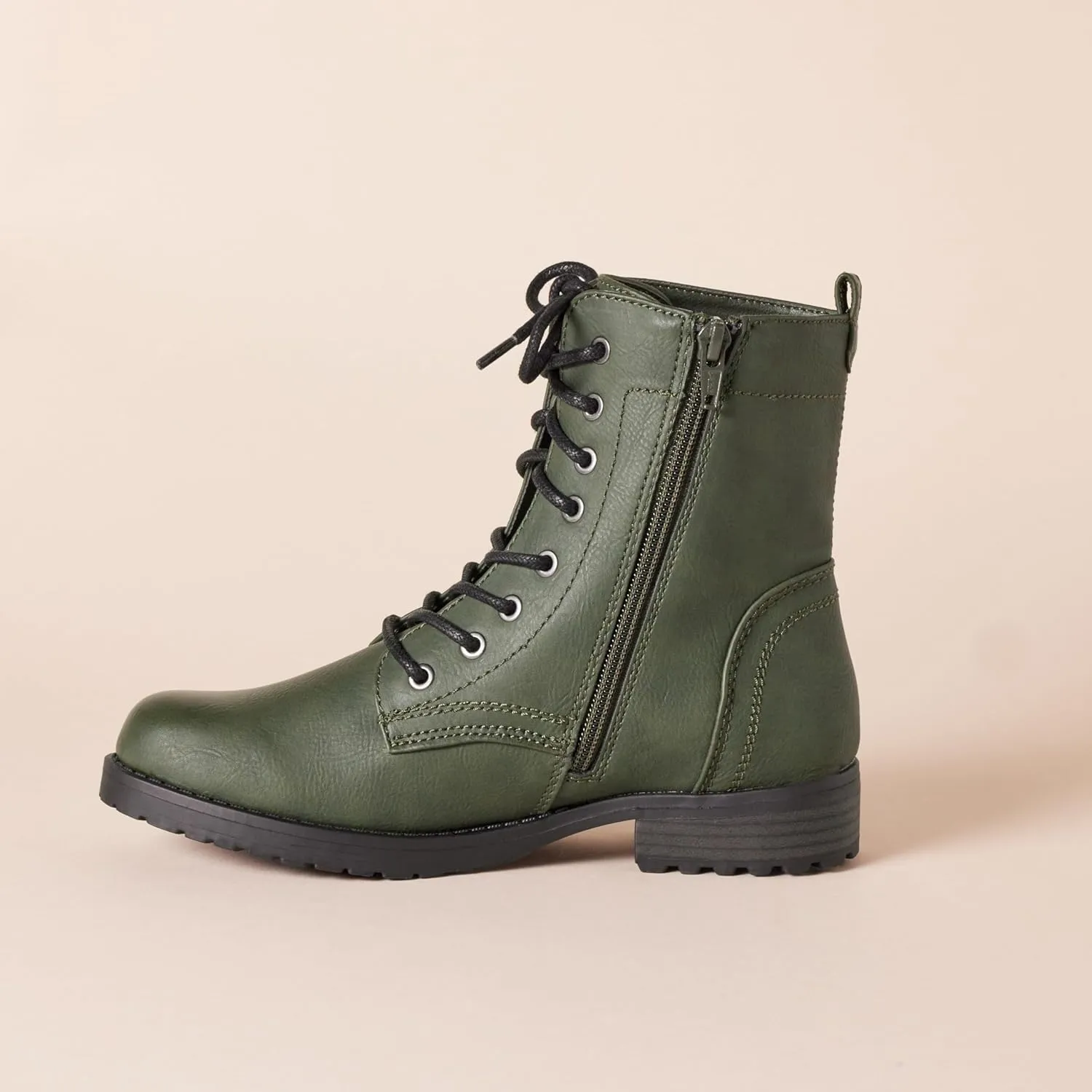 Amazon Essentials Women's Lace-Up Combat Boots
