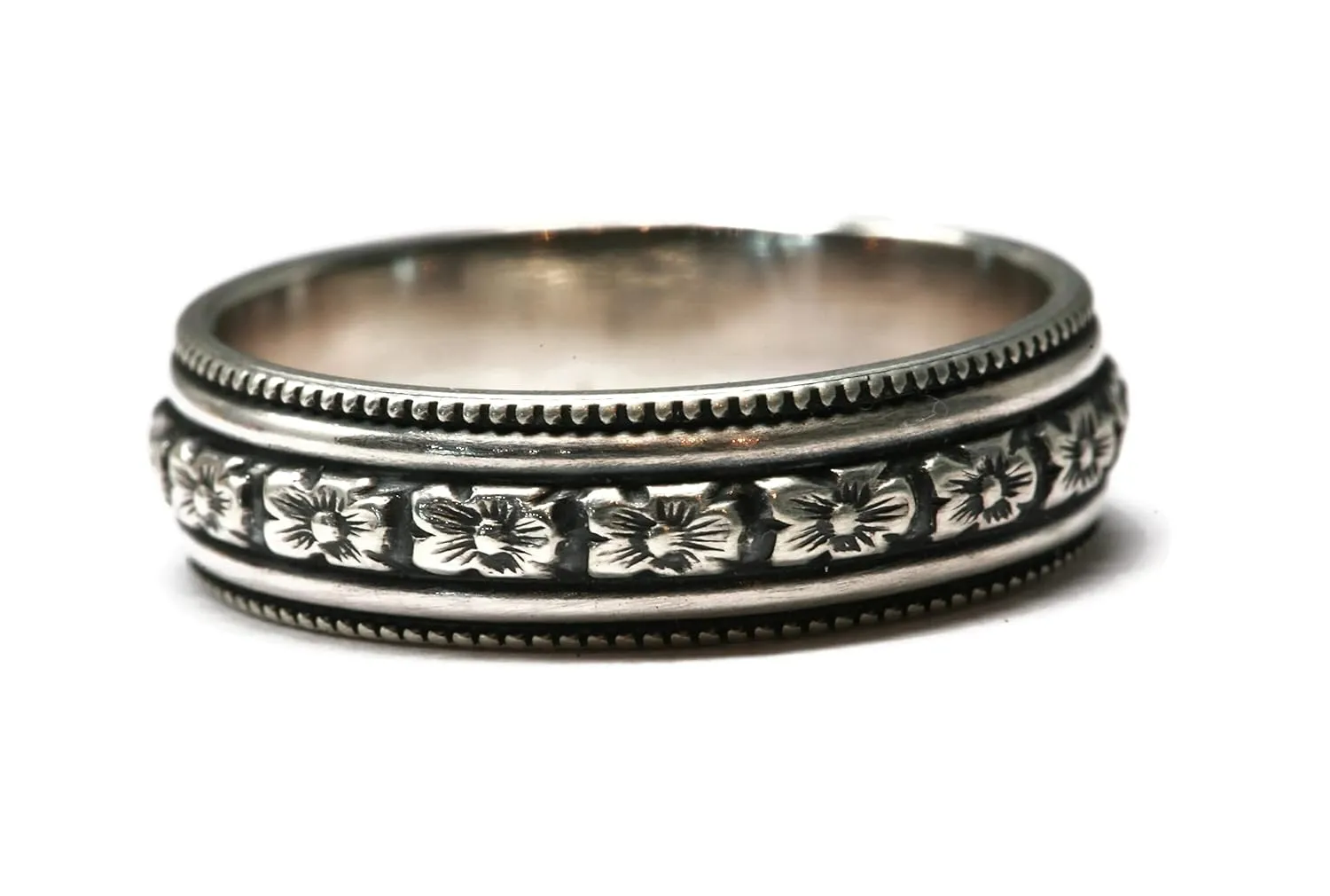 Salish Sea Inspirations 925 Sterling Silver Floral Pattern Band (Small Flower Chain)