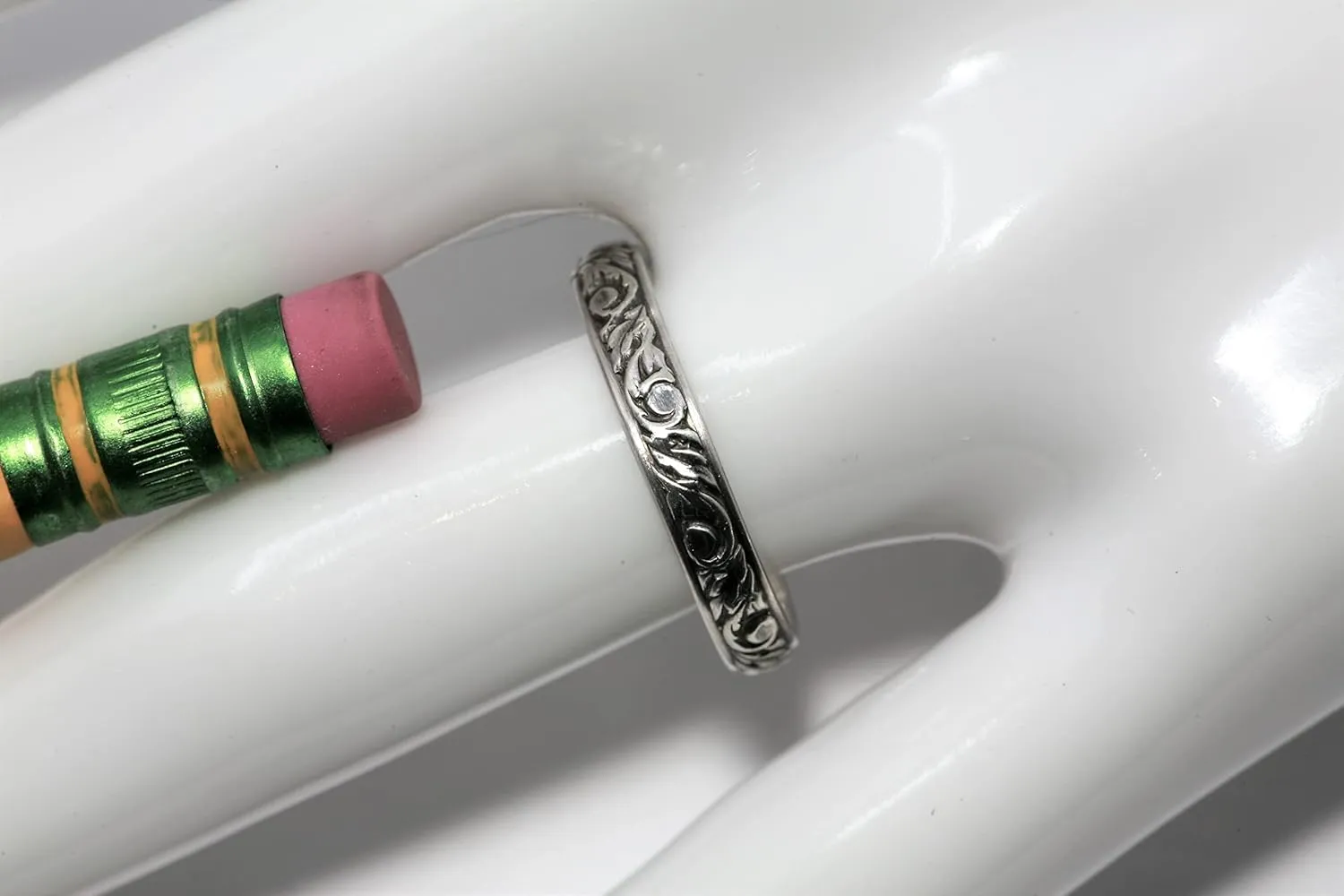 Salish Sea Inspirations 925 Sterling Silver Floral Pattern Band (Vine)