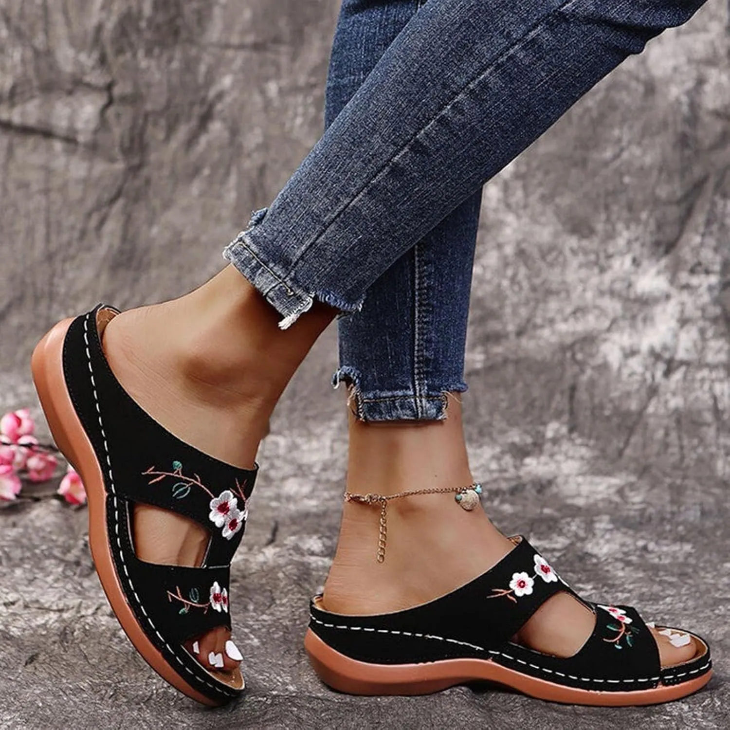 Sandals for Women Comfortable Beach Sandals Slip on Thong Flat Slippers Summer Shoes for Women Sandal