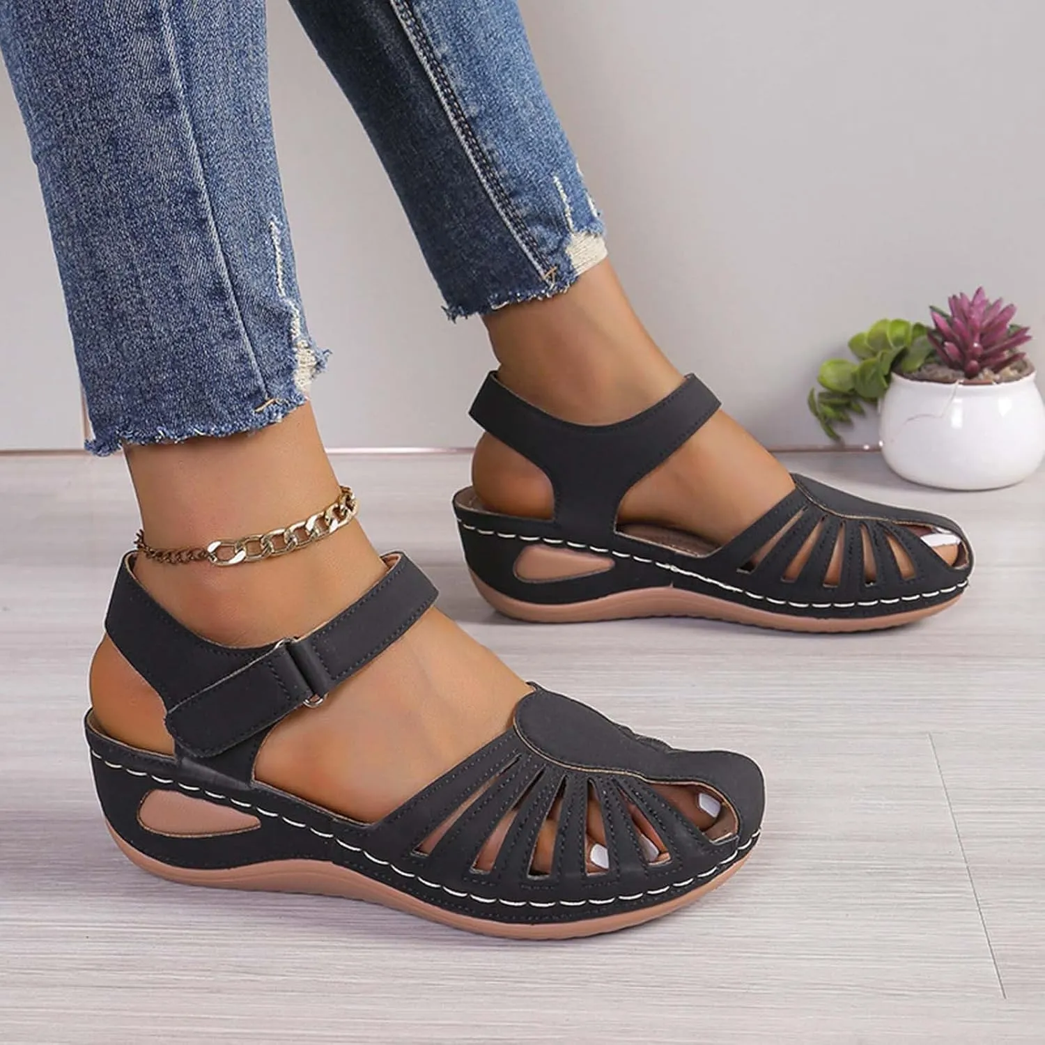 Women's Arch-Support Orthopedic Sandals Closed Toe Hollow Out Strap Ankle Trending Comfort Sandal Shoes for Vacation