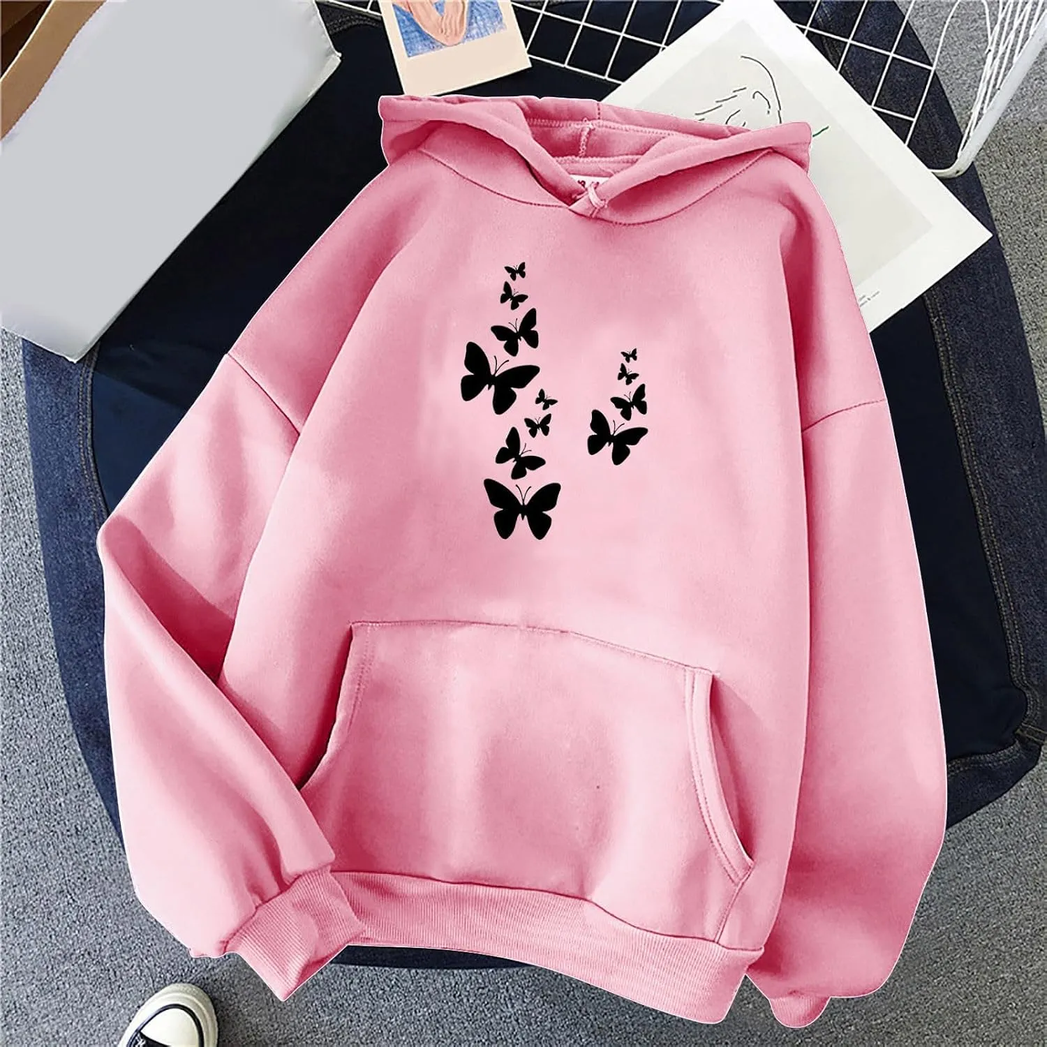 Womens Fashion Sweatshirt 2023 Long Sleeve Butterfly Graphic Drawstring Cute Pullover Hoodies Slim Casual Shirts with Pocket